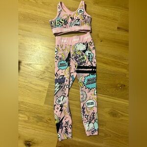 Stronger label sports bra pink pants leggings